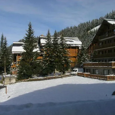 Cosy A Meribel, Aux Pieds Des Pistes, Proche Des Commerces Et Restaurants, Pour 2 Personnes - Fr-1-180-542 *