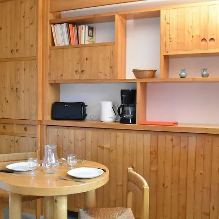 Cosy A Meribel, Aux Pieds Des Pistes, Proche Des Commerces Et Restaurants, Pour 2 Personnes - Fr-1-180-542 *